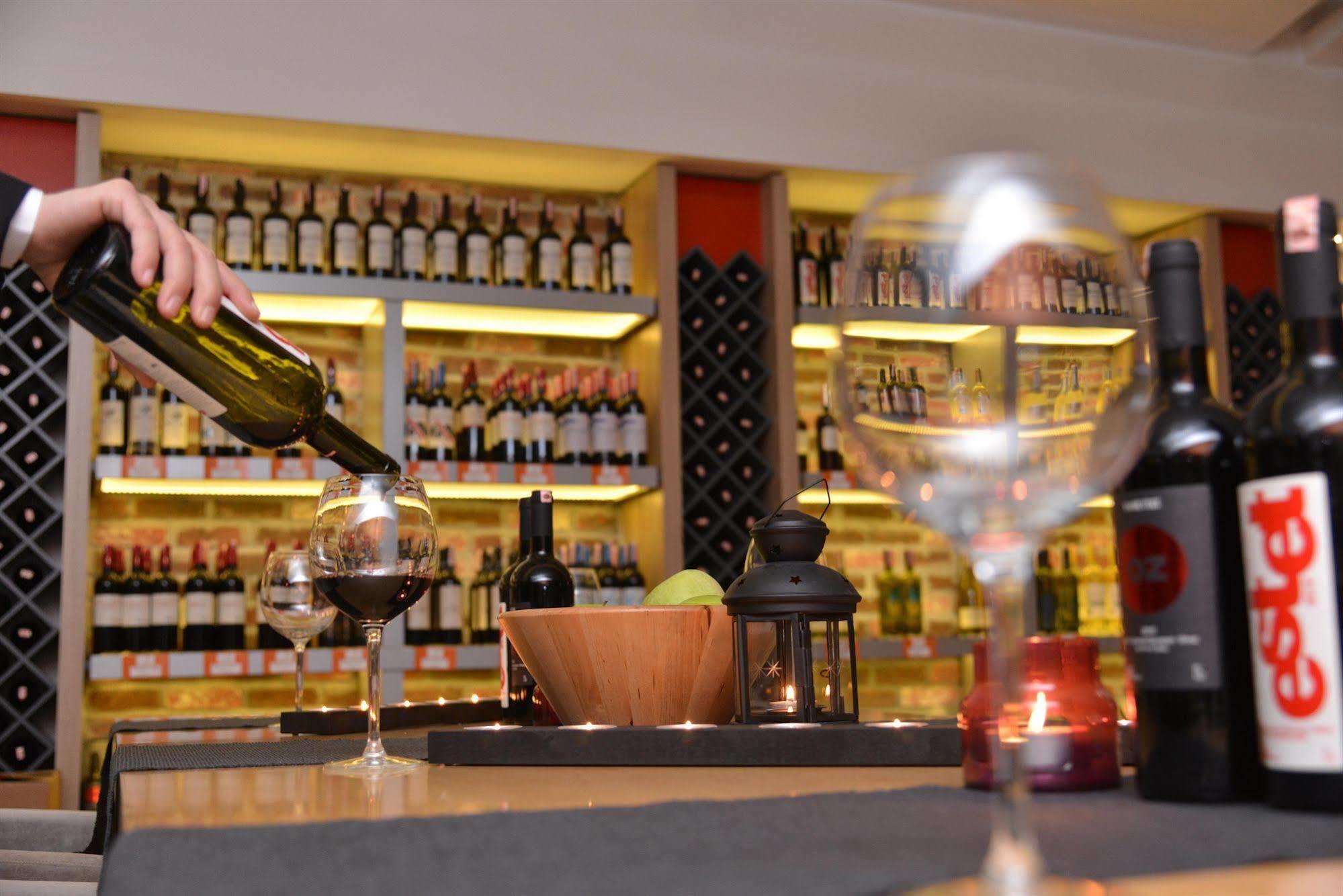 Anemon Grand Manisa Otel Esterno foto